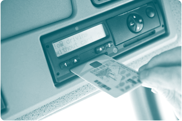 tachograph insert card